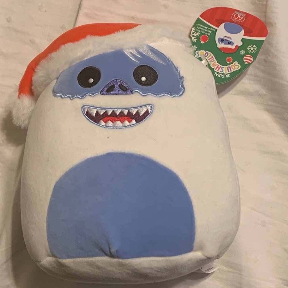 Sqishmallows bumble the snow monster (NWT)